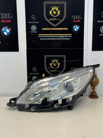 Peugeot 2008 bj.2014 koplamp links art.9677810180, Auto-onderdelen, Gebruikt, Peugeot