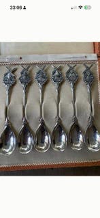 H. Hooijkaas - Eetservies voor 6 (6) - 6 diverse molens -
