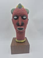Tête perlée Bamiléké - Hoofd - Kameroen (Zonder