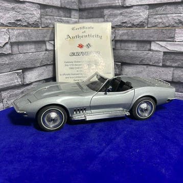 Autoart 1:18 - Modelauto - Chevrolet Corvette Silver (1969), Hobby en Vrije tijd, Nieuw