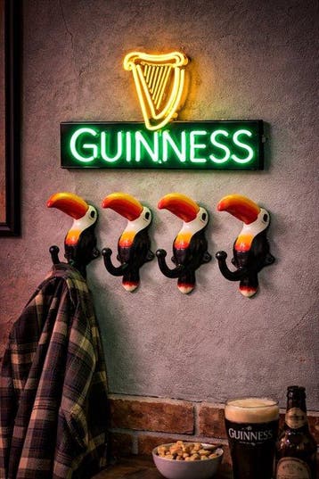 guinness - guinness - Reclamebord (4) - gietijzer haken -