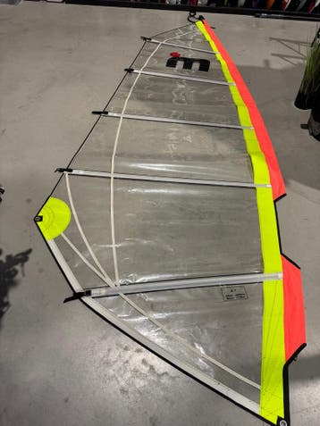 Mistral Freeride 5.7, Watersport en Boten, Windsurfen, Ophalen of Verzenden, Nieuw