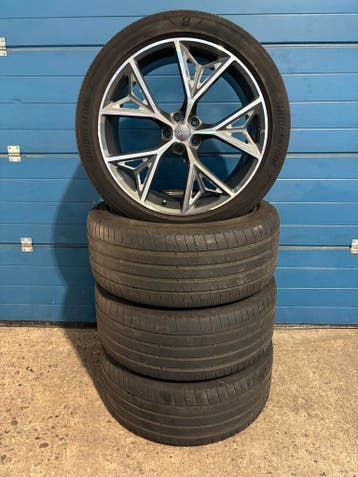 Originele Audi Q8 / SQ8 / RSQ8 - 22 inch zomerset, Auto-onderdelen, Ophalen, Gebruikt, 285 mm, Banden en Velgen