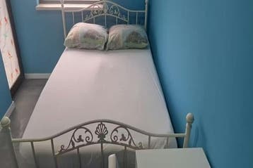 Kamer Tholenstraat in Rotterdam, Huizen en Kamers, Kamers te huur, 20 tot 35 m², Rotterdam