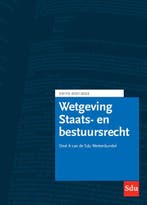Sdu Wettenbundel Staats- en Bestuursrecht. Editie 2021-2022, Boeken, Verzenden, Gelezen