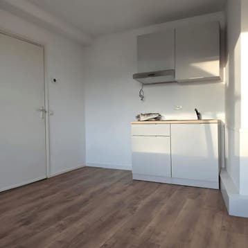 Kamer in Emmen gevonden voor €595,- pm, Huizen en Kamers, Kamers te huur, Minder dan 20 m², Overige regio's
