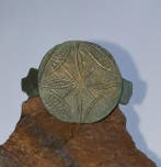 Middeleeuwen, kruisvaardersperiode Brons Ring. Perfecte