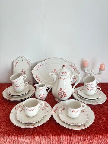 Villeroy&Boch, Serie Val Rouge mit Kuchenplatte -