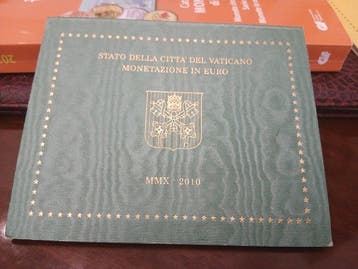 Vaticaan. Year Set (BU) 2010 (Zonder minimumprijs)