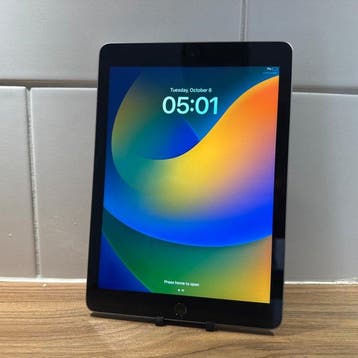 Apple iPad (5th Generation) 128GB Wifi - Mobiele telefoon, Nieuw