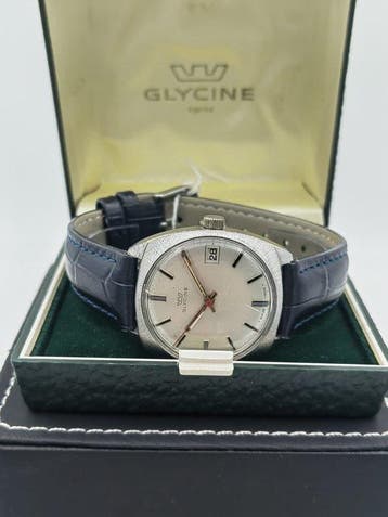 Glycine - Red Second - Cushion Case - Zonder minimumprijs -, Nieuw