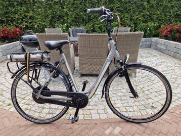 Elektrische dames fiets goed onderhouden, Fietsen en Brommers, 51 tot 55 cm, Ophalen, Zo goed als nieuw