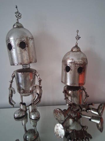 Handcrafted - sculptuur, Set of 2 Metal Retro Robots - 43 cm, Antiek en Kunst