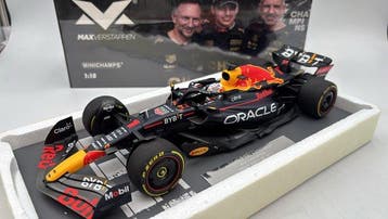 Minichamps 1:18 - Modelauto - Oracle Red Bull Racing RB18, Nieuw