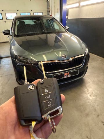 Autosleutel bijmaken kopieren inleren VW Golf 6 7 8 Caddy T5, Auto-onderdelen, Nieuw, Maserati