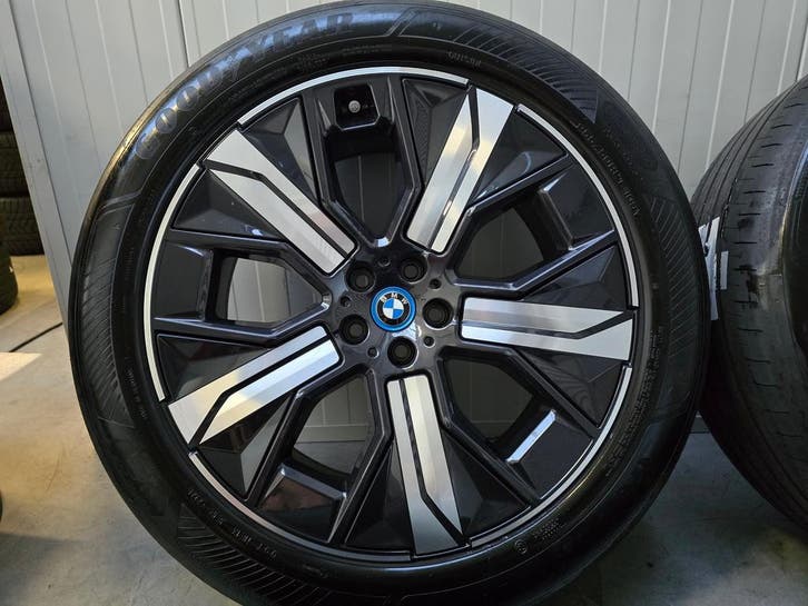 Demo BMW IX 21 inch velgen zomerbanden 1011 velgen, Auto-onderdelen, Banden en Velgen, 21 inch, Zomerbanden, 255 mm, Personenwagen