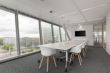 Kantoorruimte in TOO De Haagsche Zwaan, Verzenden