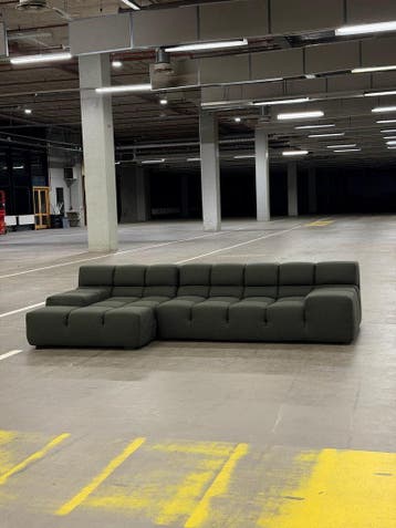 BB Italia Tufty Time | Army | Wol | NIEUWSTAAT + GARANTIE, 250 tot 300 cm, Ophalen of Verzenden, Zo goed als nieuw, Bank Hoekbank Bankstel Bankje Loungebank Banken Chaise Lounge 