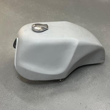 Ducati Mike hailwood replica bevel Tank - Primer - 079783505, Motoren, Ophalen of Verzenden, Gebruikt