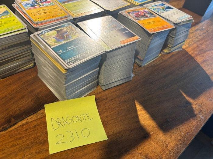Pokémon - 2500 Bulk kaarten - Various sets, Hobby en Vrije tijd, Verzamelkaartspellen | Pokémon