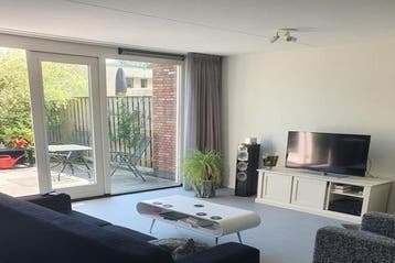 Huis Amstelstraat in Alkmaar, Overige soorten, Alkmaar, Via bemiddelaar, Noord-Holland