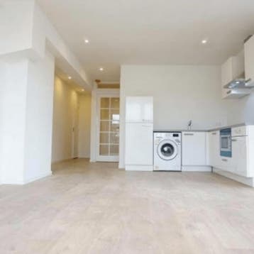 Appartement in Den Haag gevonden voor €876,- pm, Huizen en Kamers, Huizen te huur, Den Haag, Den Haag, Direct bij eigenaar, Appartement