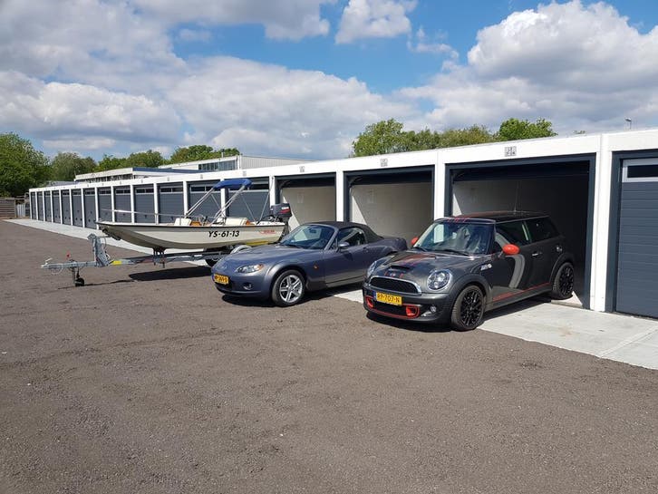 Beveiligde Opslagruimte, bij Assen, verhuizing, autostalling, Diensten en Vakmensen, Verhuizers en Opslag, Bedrijfsverhuizingen