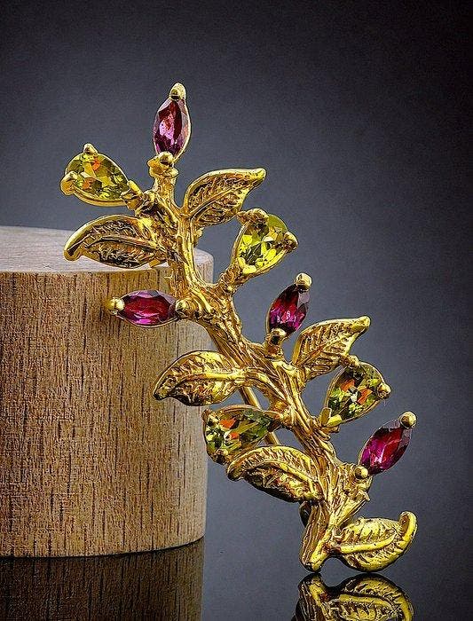 Olivijn - Zilver, 925 - Broche - Botanische elegantie, Verzamelen, Mineralen en Fossielen