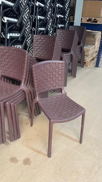 Pedrali terrasstoelen occasion 24 stuks, Ophalen, Gebruikt, Meubilair