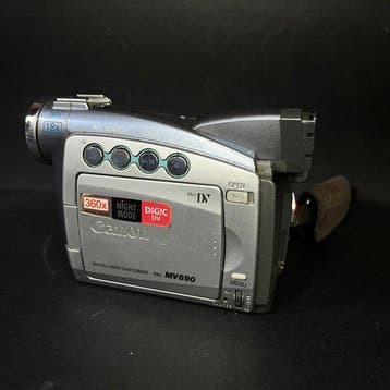 Canon MV690 Mini DV-DV camera