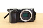 Sony Alpha A6000 Body + Accessoires Digitale camera, Nieuw
