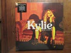 Kylie Minogue - Golden (Super deluxe edition) - 12 LP + CD, Nieuw in verpakking