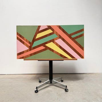 Kast op een standaard - Hout, Metaal