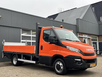 Iveco Daily 35C14 2.3 375, Stof, Gebruikt, Euro 6, Overige kleuren