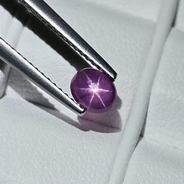 Zonder minimumprijs Paars Stersaffier - 0.73 ct -, Nieuw