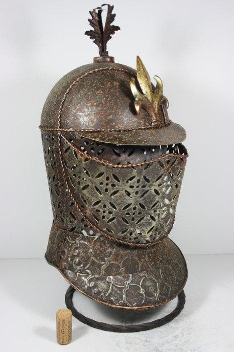 Helm - Middeleeuwen, kruisvaardersperiode - Europa - 2020+, Antiek en Kunst, Kunst | Designobjecten