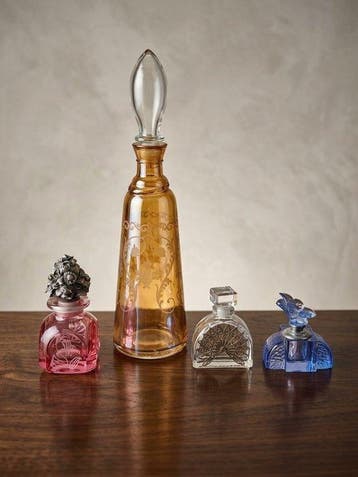 Themacollectie - 4 miniatuur parfumflesjes van decoratief