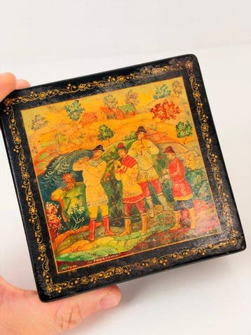 Doos - Russische lakdoos “Mstera – Hoornspelers,