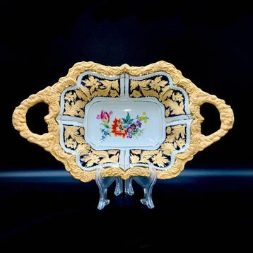 E.A.Leuteritz - Meissen - Magnificent Centrepiece (36 cm) -