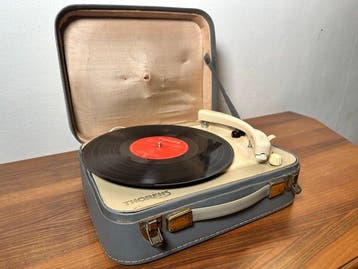 Thorens - VEDETTE CB.14 Tube-Amplified Platenspeler, Nieuw