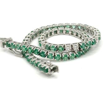 Tennis armband - 18 karaat Witgoud - 4.80ct. tw. Smaragd -