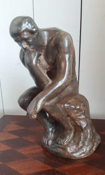 Figuur - P. Chenet - de denker - 24,5 cm - Brons