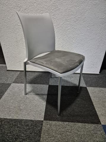 Kusch+Co design stoelen – Model Hola – grijs/wit, Zakelijke goederen, Vergader- of Presentatieruimte, Ophalen, Gebruikt