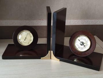 Boekensteunen - Hout en metaal - Barometer en thermometer