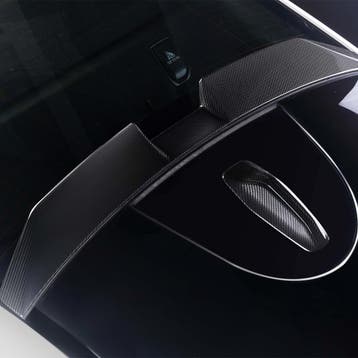 Dit betreft een BMW G90 M5 Carbon dak spoiler, Verzenden