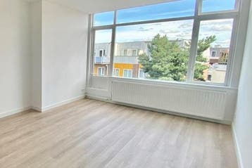 Appartement Mathenesserlaan in Rotterdam, Rotterdam, Via bemiddelaar, Appartement, Rotterdam