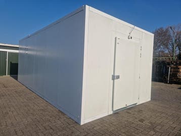Vriescel 380 x 770 x 290 cm, Nieuw in verpakking, Koelen en Vriezen