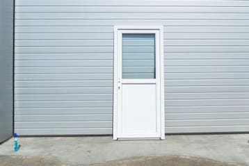 Kunststof achterdeur direct leverbaar - Snel in huis!, Ophalen of Verzenden, Nieuw, Glas, Buitendeur