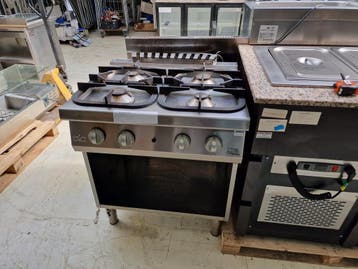 4 pits gasfornuis aardgas 80x70, Zakelijke goederen, Horeca | Keukenapparatuur, Ophalen of Verzenden, Gebruikt