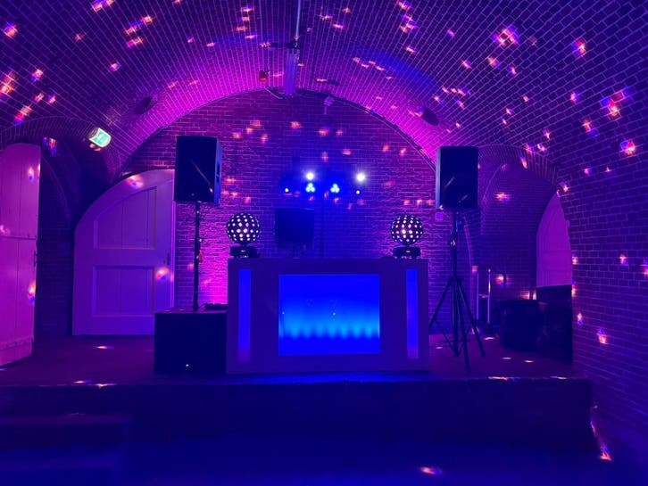 DJ huren bruiloft verjaardag bedrijfsfeest | Vanaf € 395, Diensten en Vakmensen, Muzikanten, Artiesten en Dj's, Dj